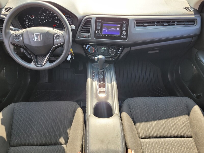 2016 Honda HR-V LX photo 11