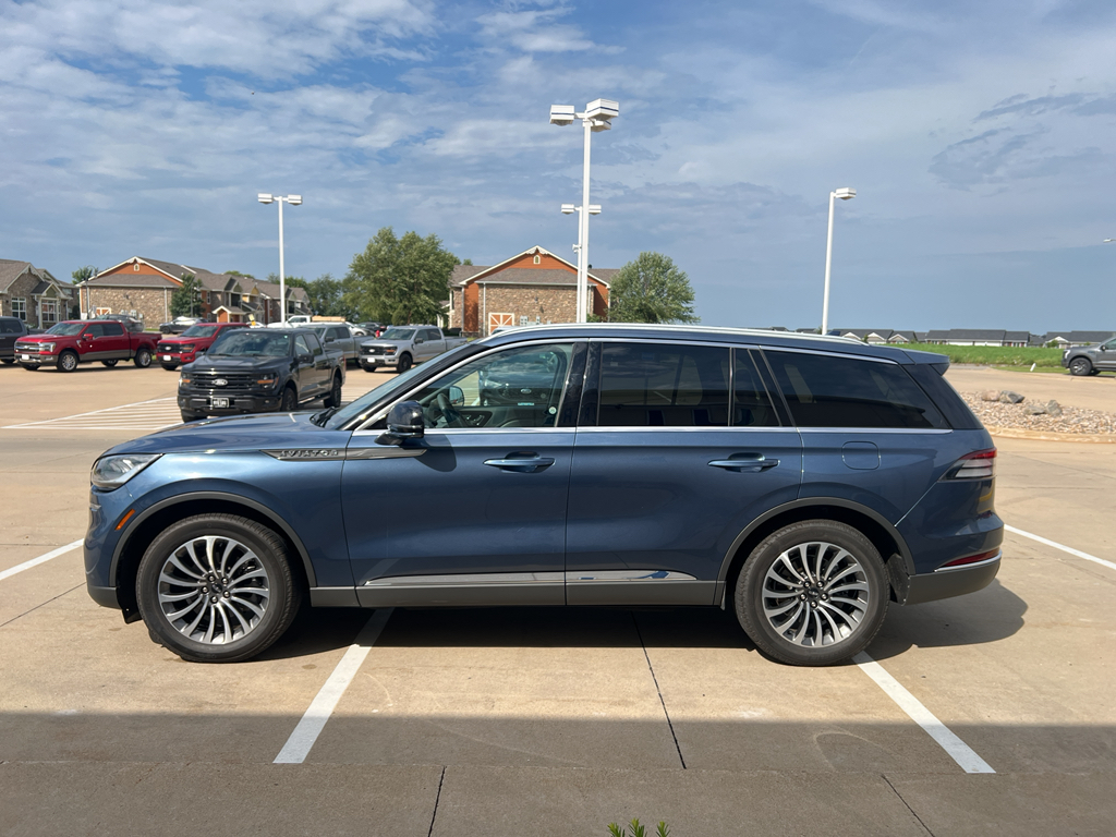 2020 Lincoln Aviator Reserve photo 2
