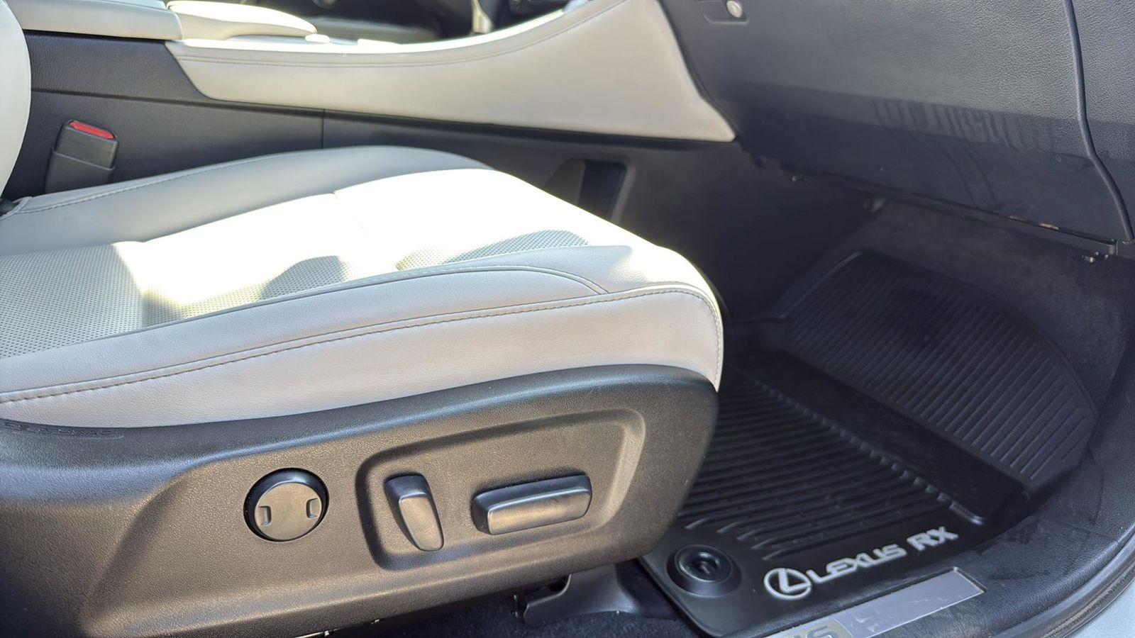 2022 Lexus RX 350 photo 25