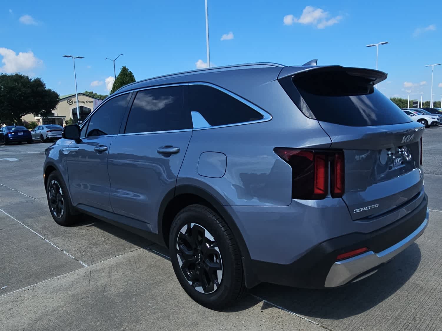 2025 Kia Sorento S photo 5