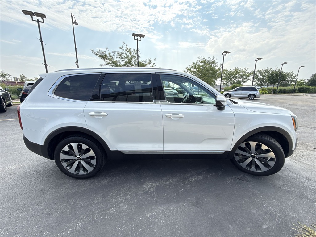 2021 Kia Telluride EX photo 3