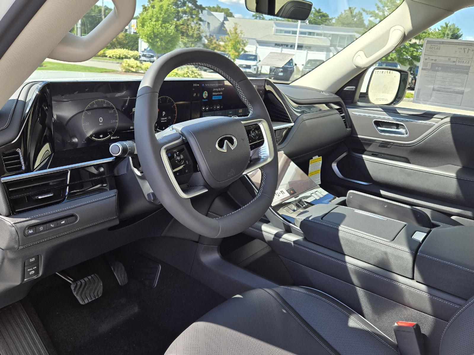 2026 Infiniti QX80 Luxe photo 3