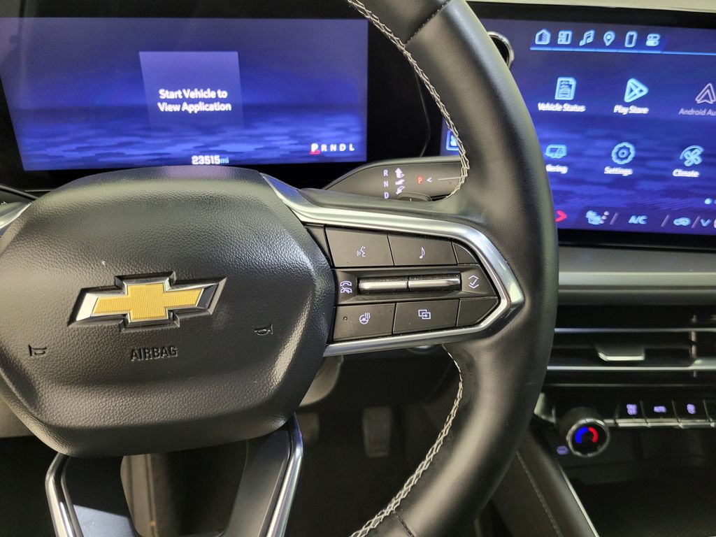 2025 Chevrolet Traverse photo 5