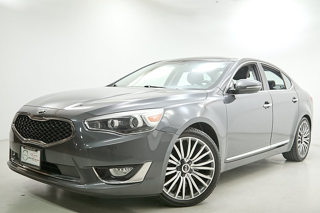 2015 Kia Cadenza Premium's photo