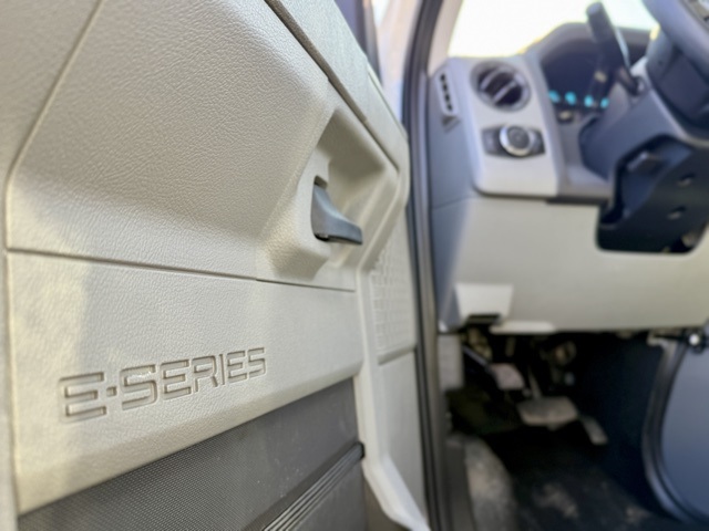 2025 Ford E-350 Base photo 14