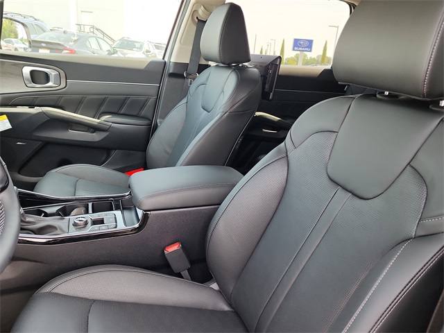 2026 Kia Sorento X-Line SX photo 12