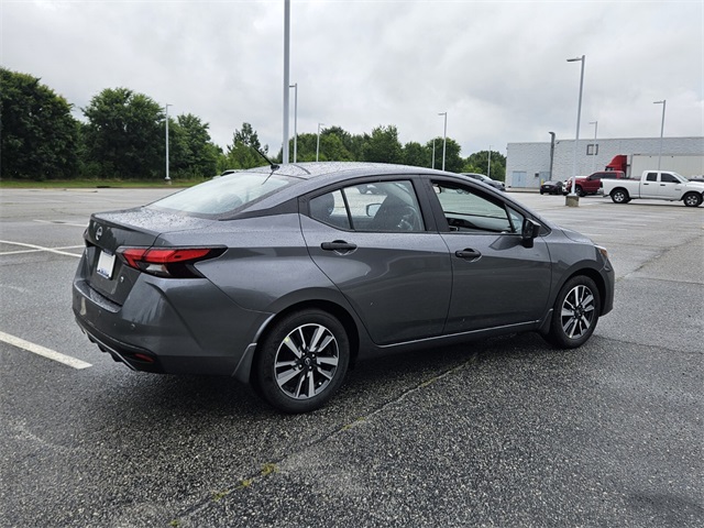 2025 Nissan Versa 1.6 S photo 9