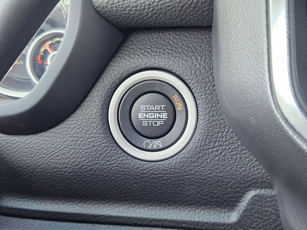 2024 Ram 2500 Laramie photo 17
