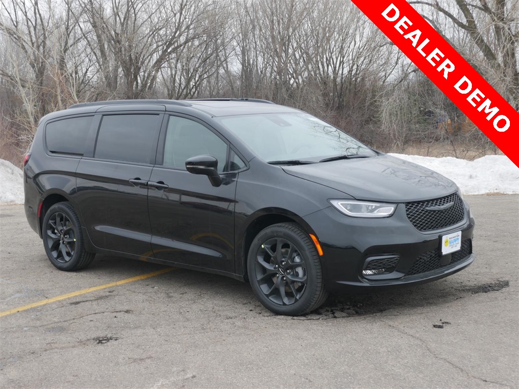 new chrysler pacifica limited for sale