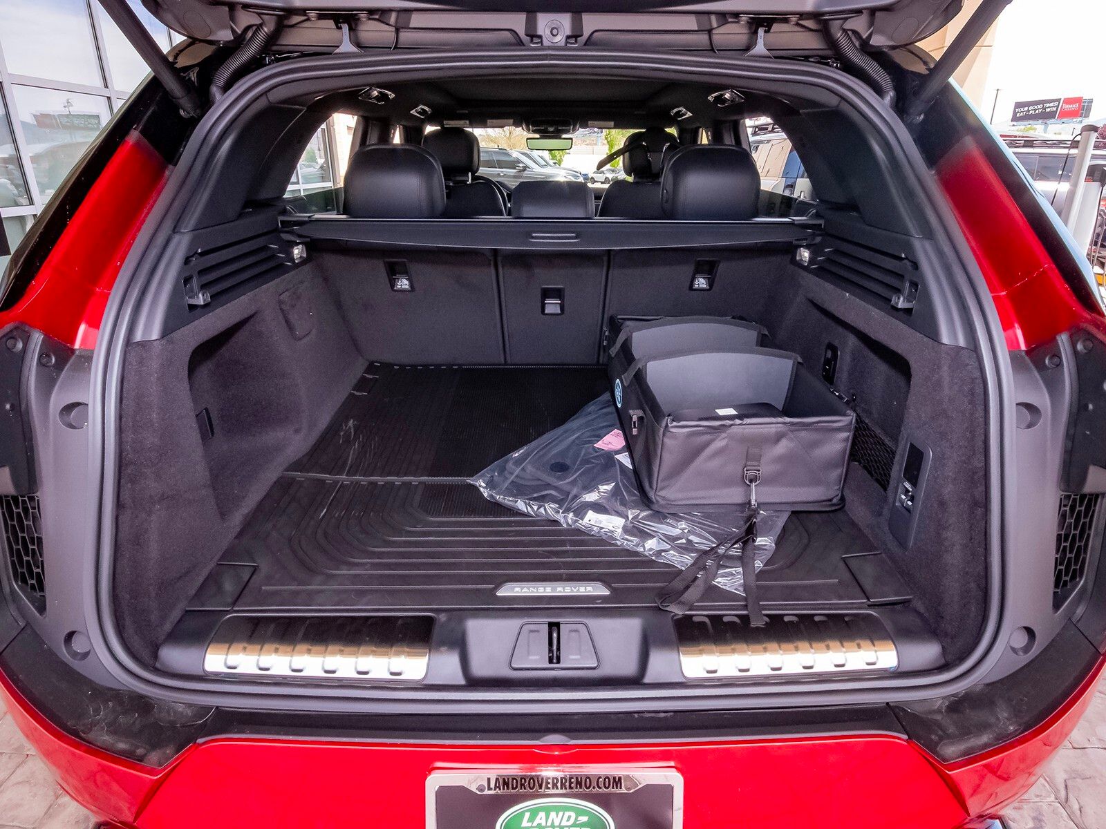 2025 Land Rover Range Rover Sport SE photo 43