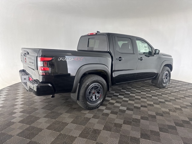 2025 Nissan Frontier PRO-4X photo 4