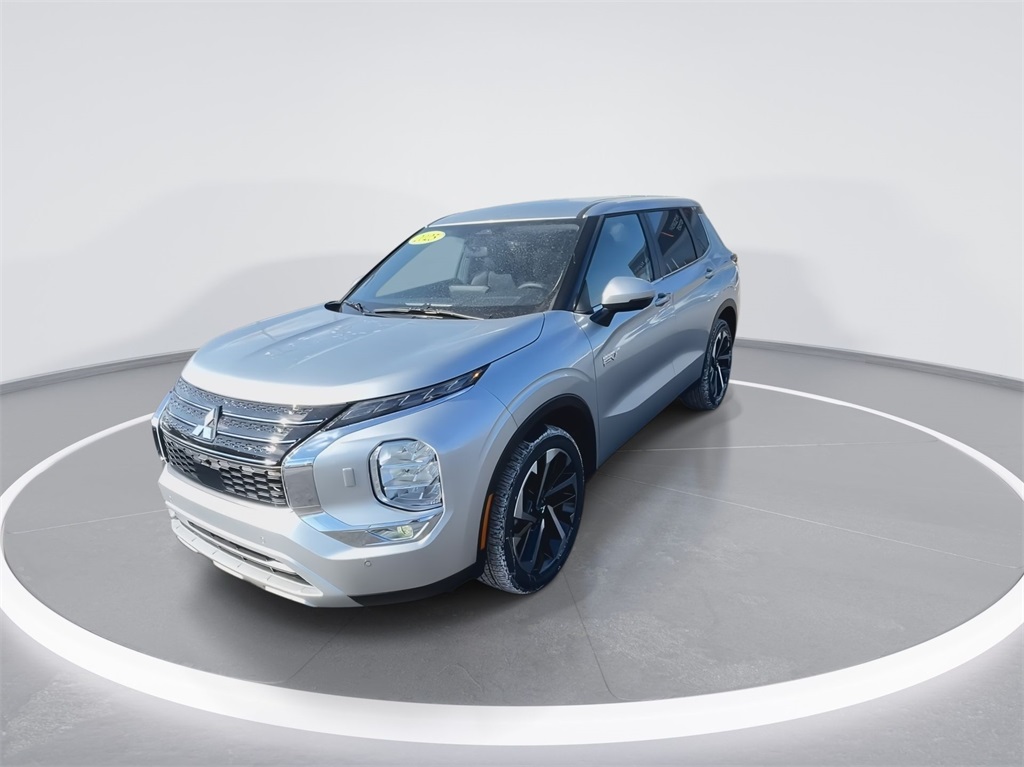 2025 Mitsubishi Outlander PHEV SE photo 4
