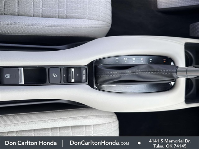 2025 Honda HR-V LX photo 24