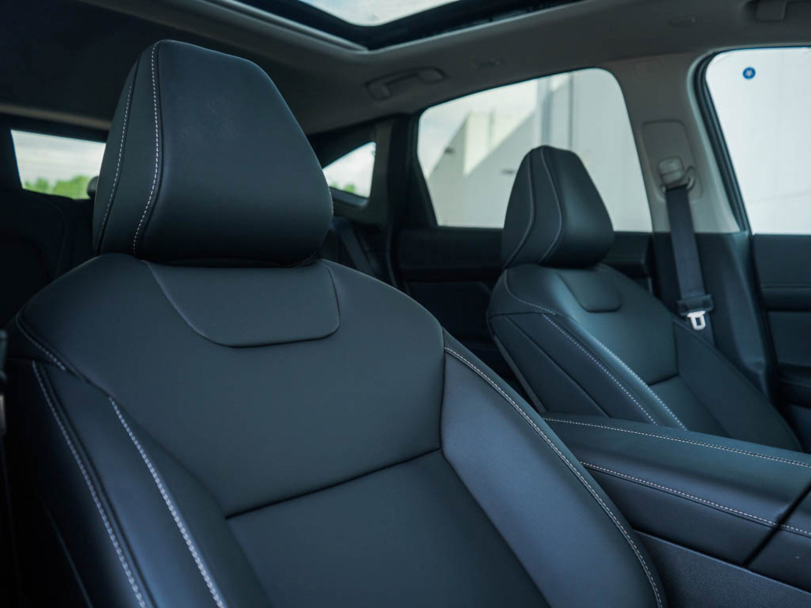 2025 Nissan Murano SL photo 8