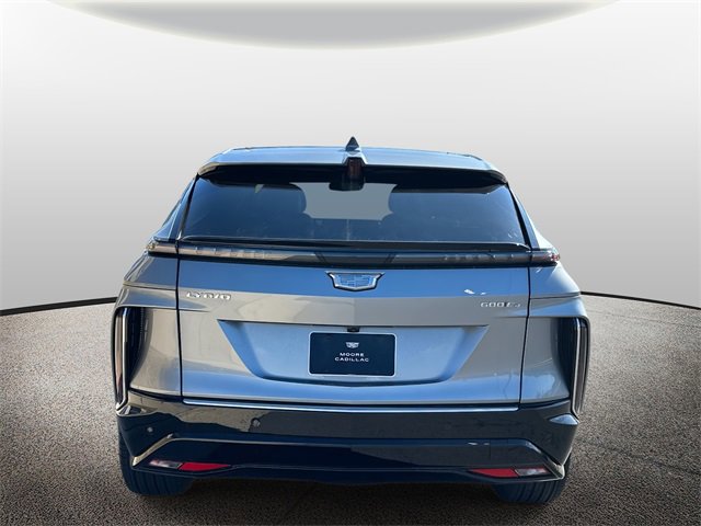 2025 Cadillac Lyriq Luxury photo 3