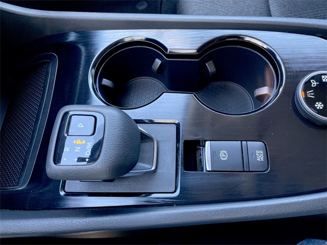 2024 Nissan Rogue SV photo 9