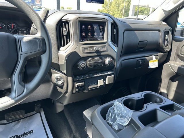 2026 Chevrolet Silverado 2500HD Custom photo 17
