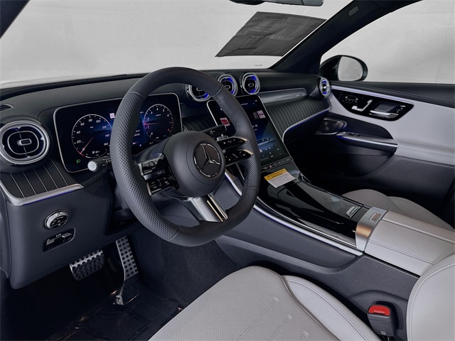 2025 Mercedes Benz GLC 300 photo 9
