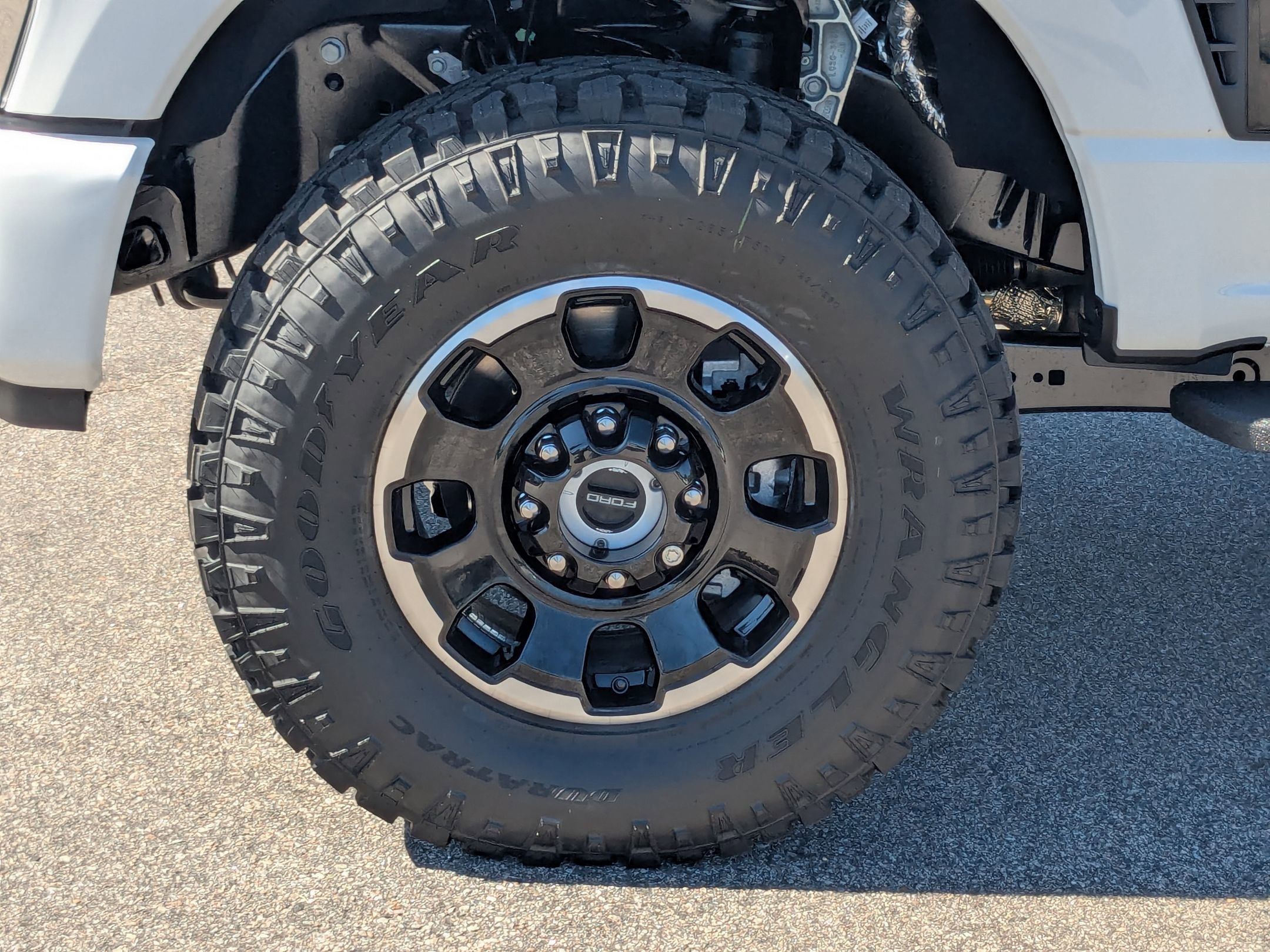 2026 Ford F-250 Lariat photo 3