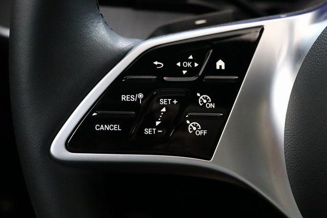 2025 Mercedes Benz C 300 4MATIC photo 3