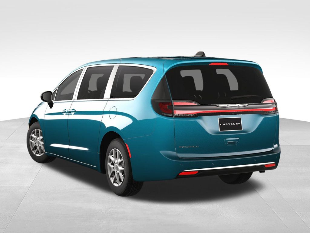 2025 Chrysler Pacifica photo 4