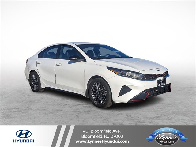 2023 Kia Forte GT-Line's photo