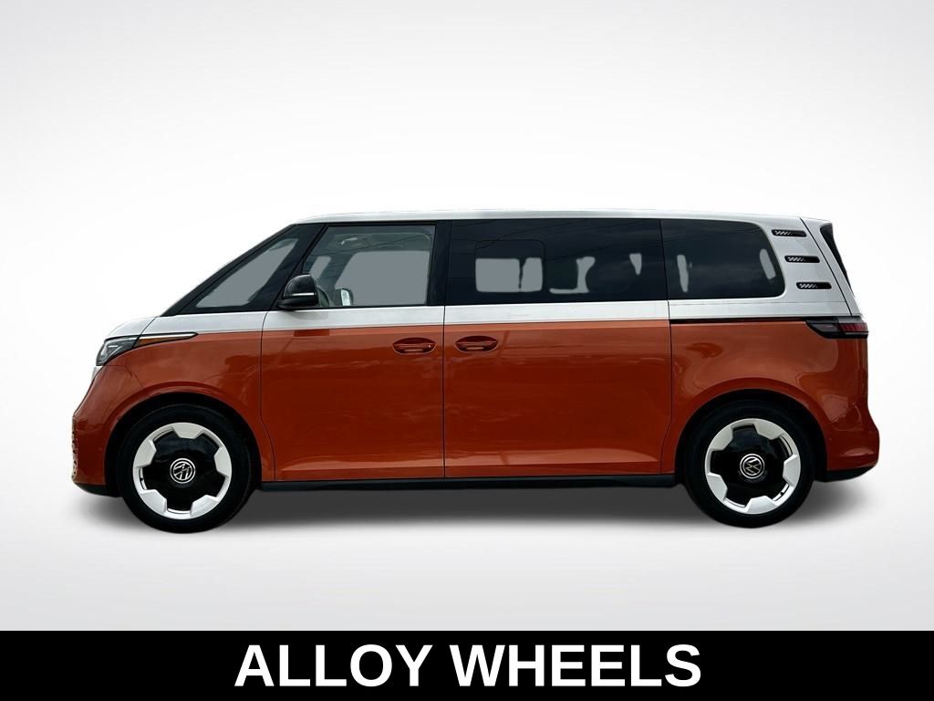 2025 Volkswagen ID. Buzz Pro Plus photo 2