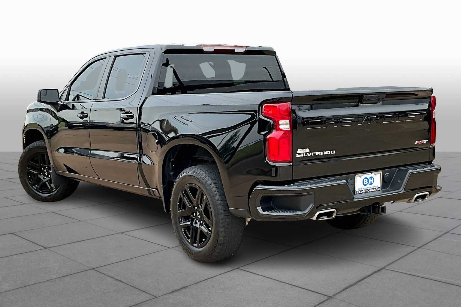 2024 Chevrolet Silverado 1500 RST photo 10