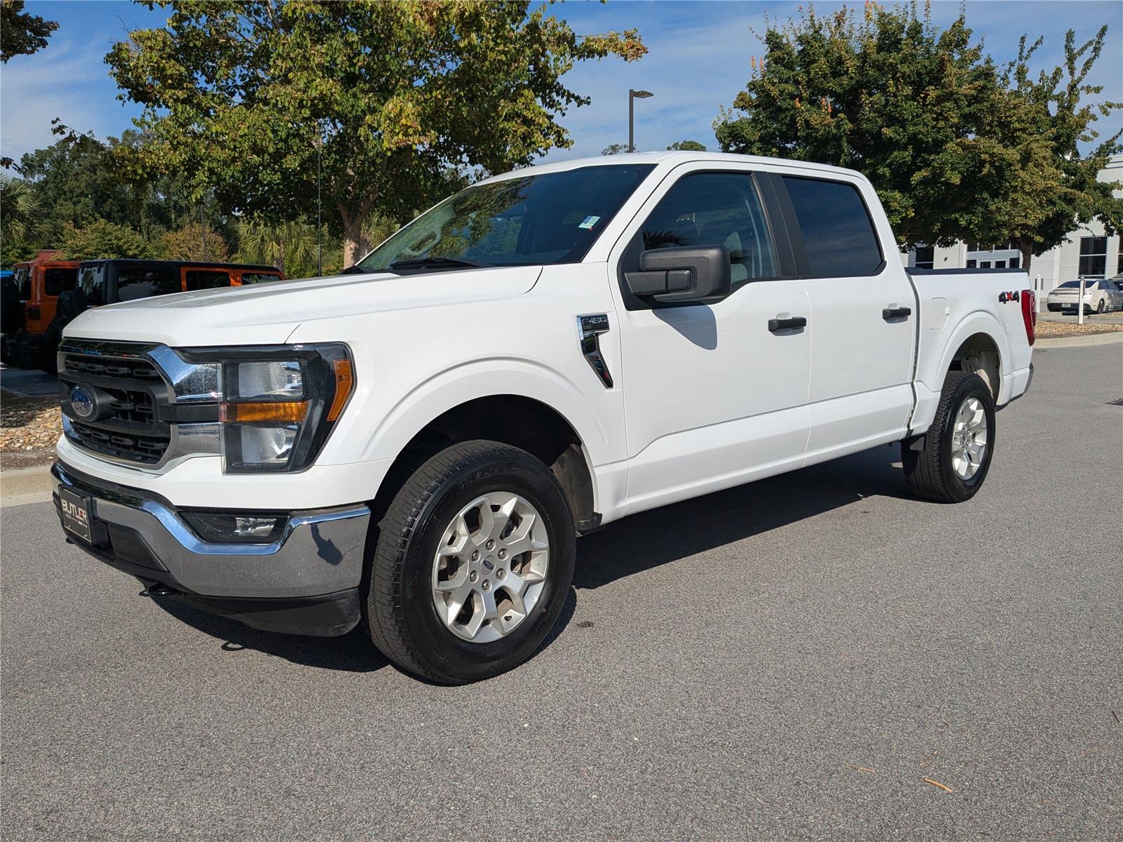 2023 Ford F-150 XLT photo 2