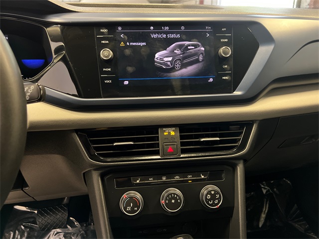 2022 Volkswagen Taos SE photo 21