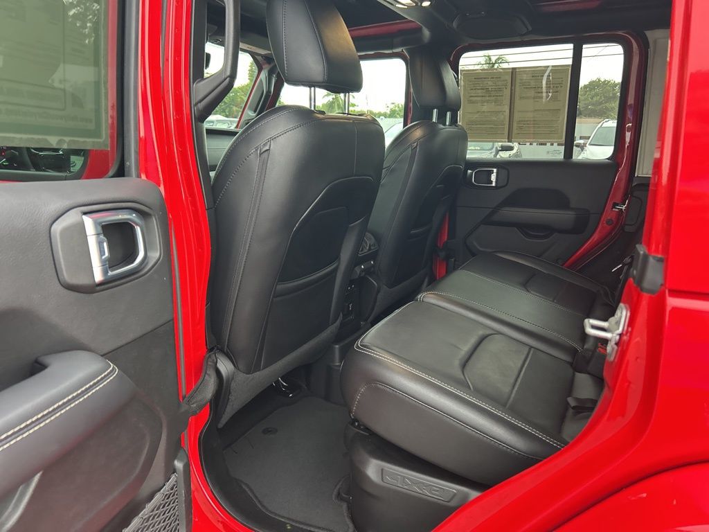 2021 Jeep Wrangler Unlimited Sahara High Altitude 4xe photo 33