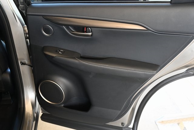 2019 Lexus NX 300h Luxury photo 15