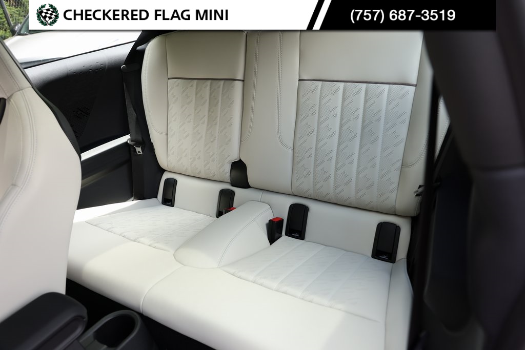 2025 Mini Cooper S Iconic photo 23