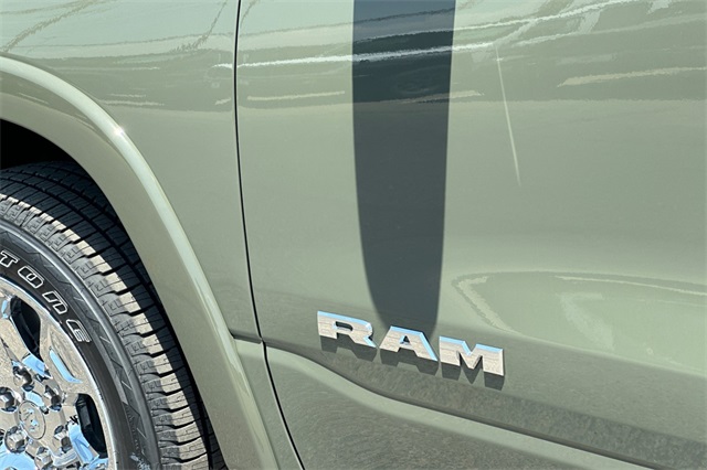 2025 Ram 1500 Big Horn Lone Star photo 23