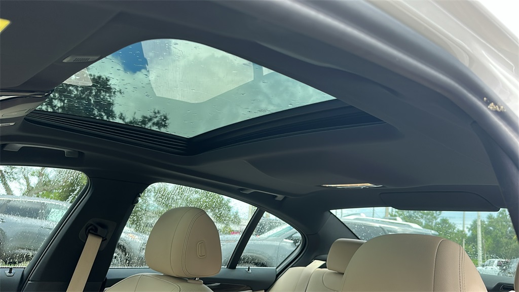 2023 Bmw 530e 5-Series photo 14