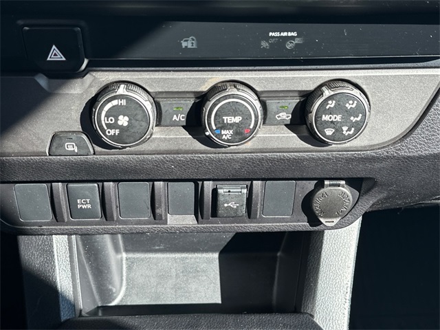 2021 Toyota Tacoma SR photo 21