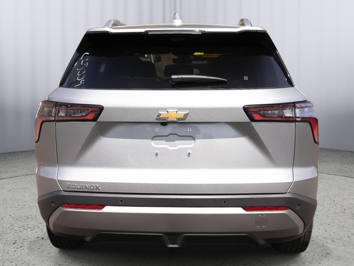 2026 Chevrolet Equinox LT photo 6