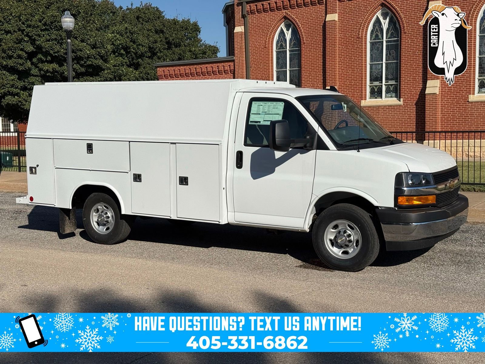 2025 Chevrolet Express Cutaway Base's photo