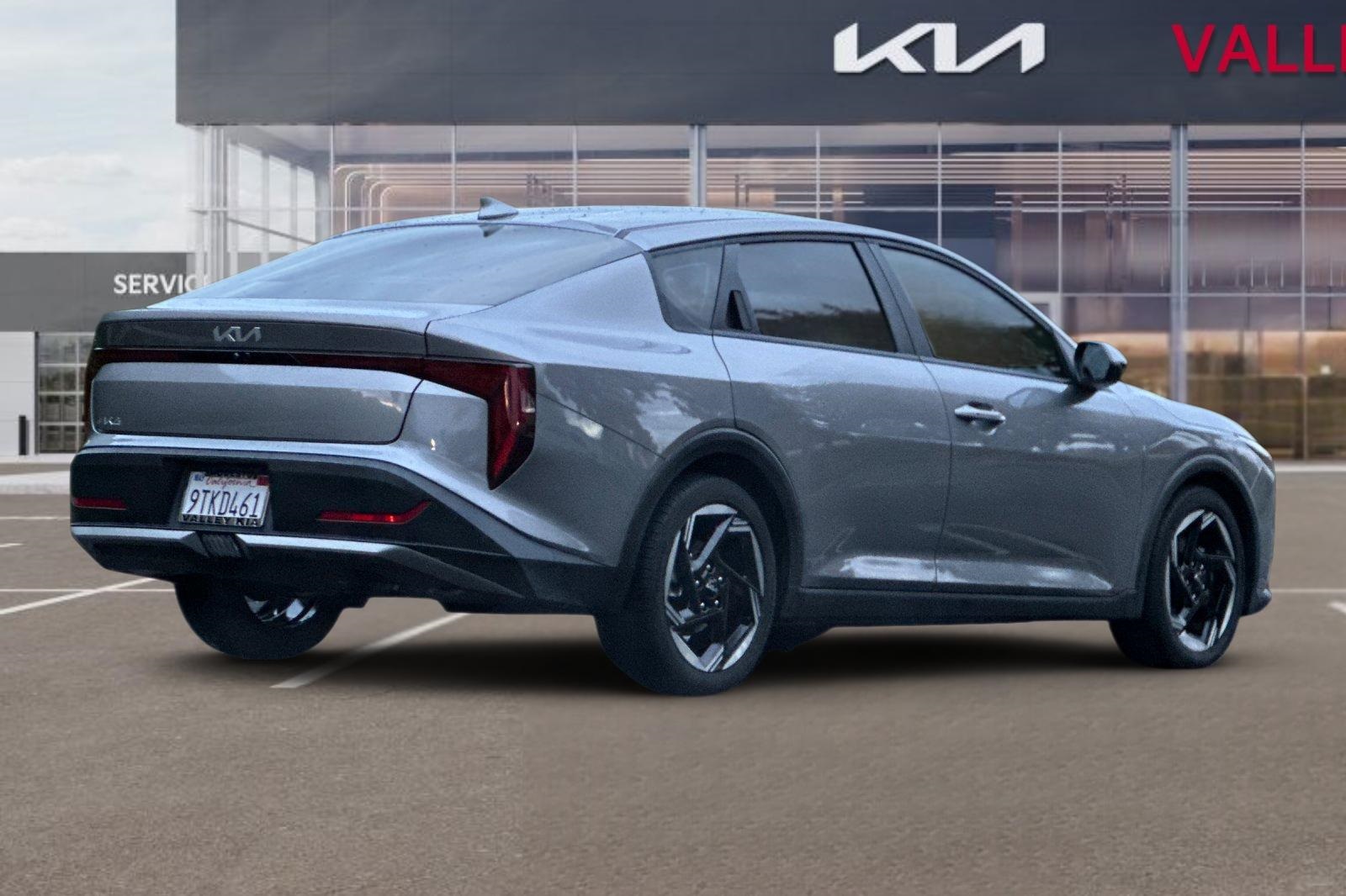2025 Kia K4 EX photo 3