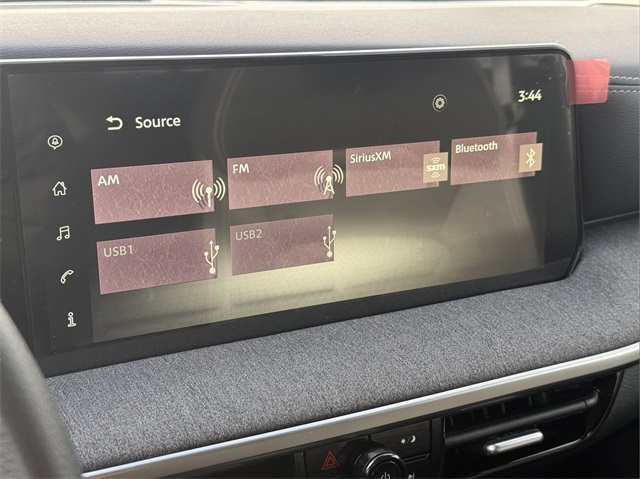 2025 Nissan Kicks SV photo 14