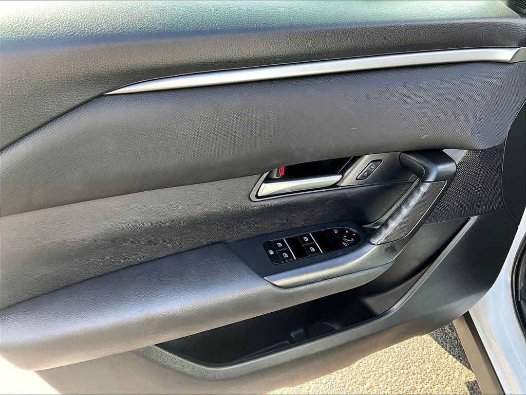 2023 Mazda CX-50 2.5 Preferred Plus photo 10