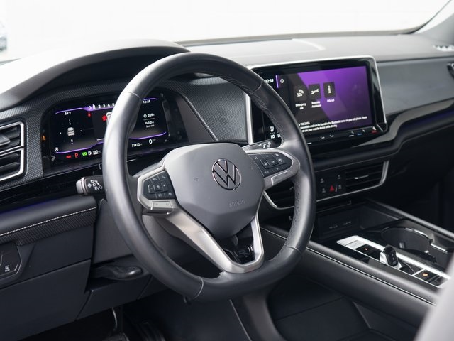 2024 Volkswagen Atlas Cross Sport SEL R-Line photo 3
