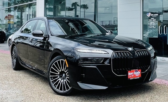 New 2025 Black Sapphire Metallic BMW 760i xDrive image 1