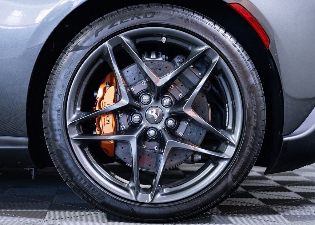 Certified Used 2024 Grigio Silverstone Metallic Ferrari Base image 5