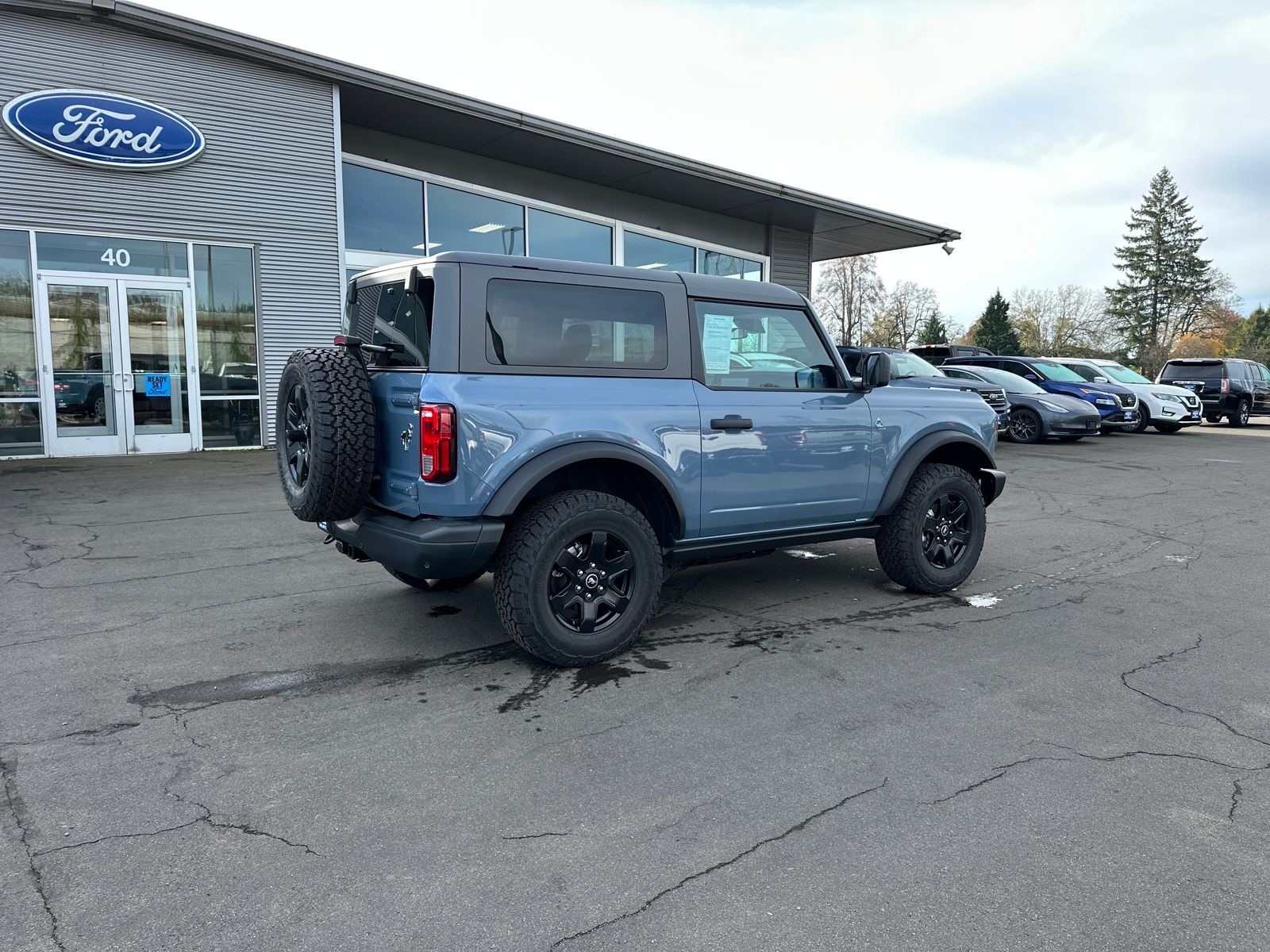 2024 Ford Bronco Black Diamond photo 4