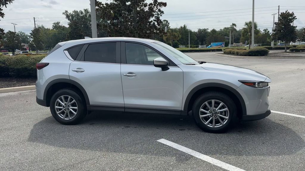 2022 Mazda CX-5 2.5 S Preferred photo 9