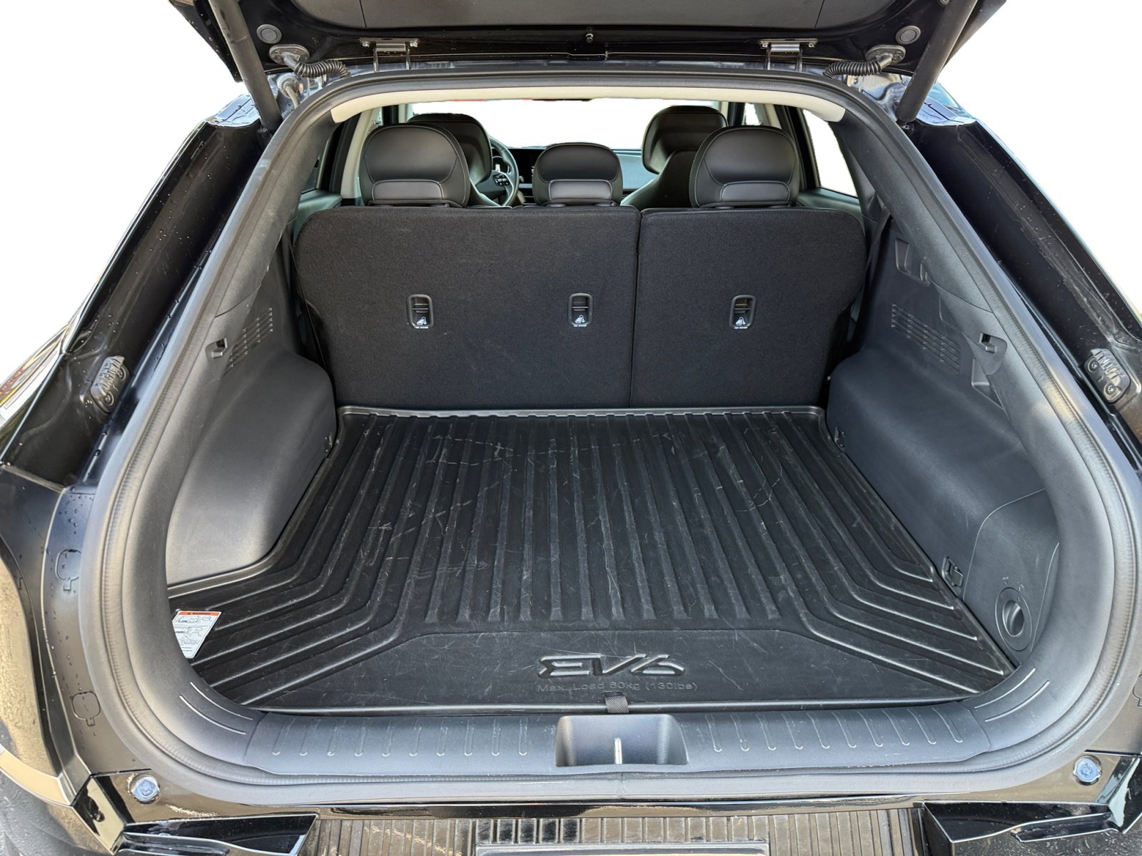 2022 Kia EV6 Wind photo 17