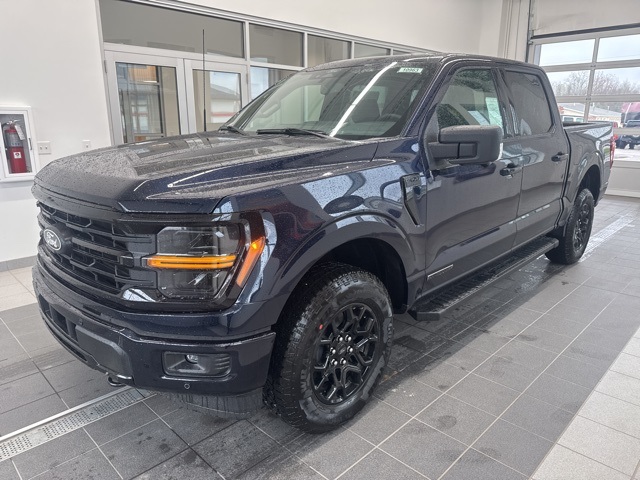 2025 Ford F-150 XLT photo 4