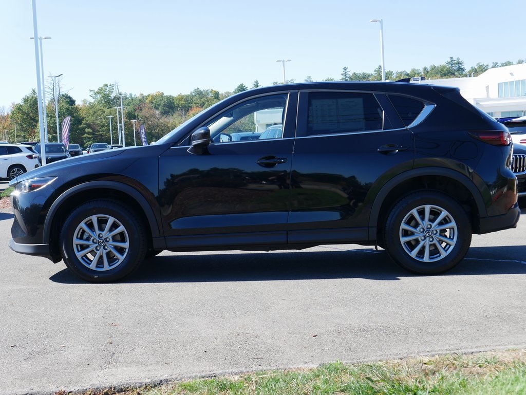 2023 Mazda CX-5 2.5 S Preferred photo 2
