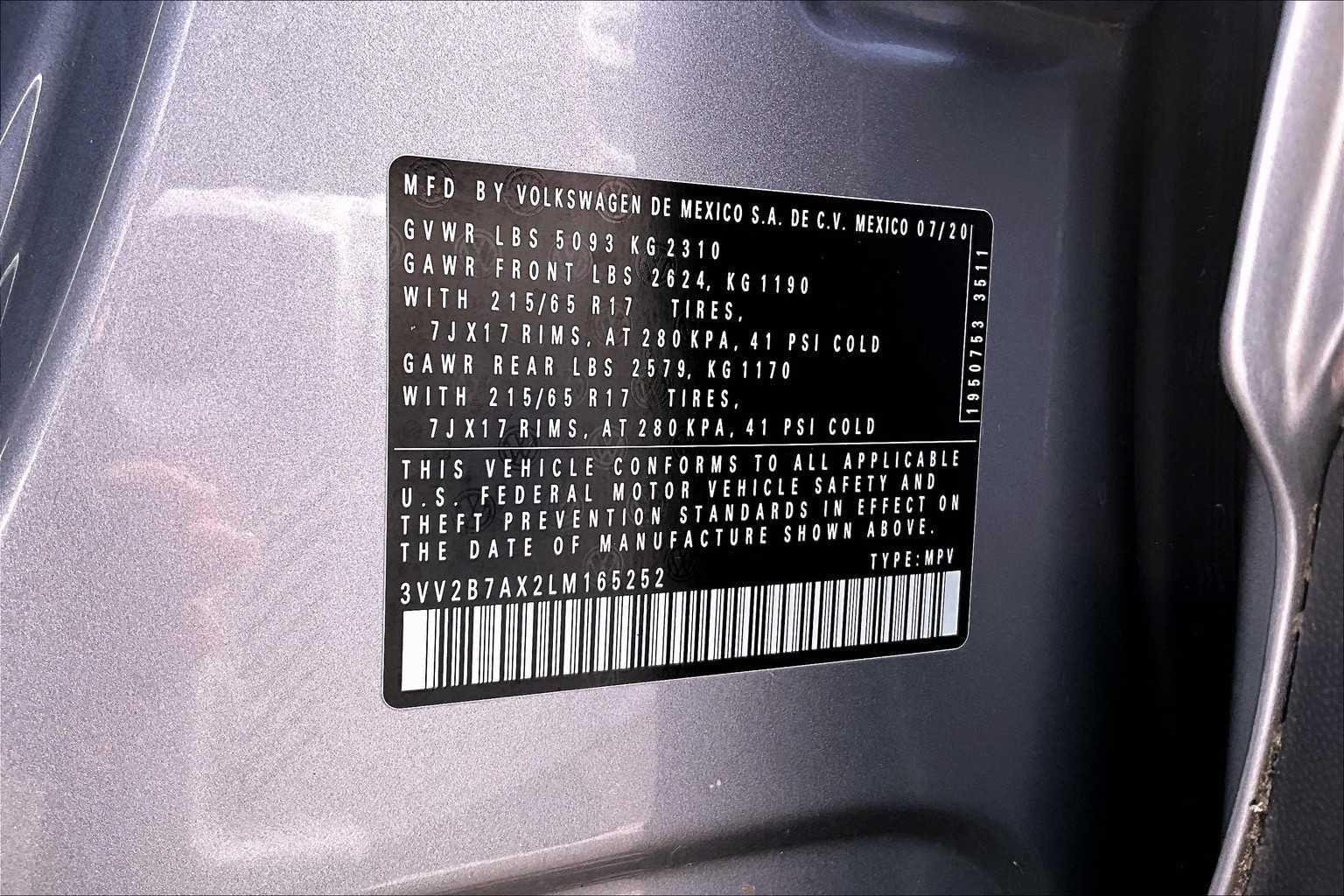 2020 Volkswagen Tiguan SE photo 32